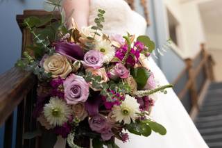 Jacqueline's Florist & Gifts - 16