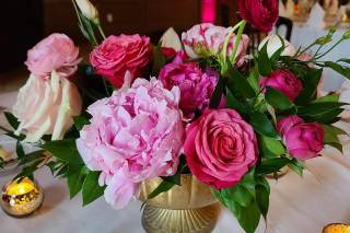 Garden Gate Flowers - 119