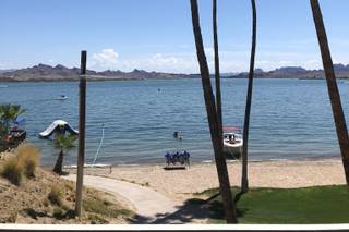 The Nautical Beachfront Resort - 5