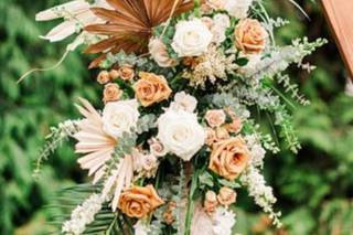 Bella Bloom Florals - 17