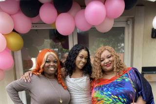 Royal Lash Beauty Bar & Boutique - 6