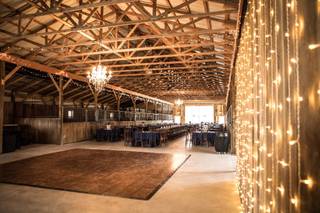 Bluegrass Wedding Barn - 30