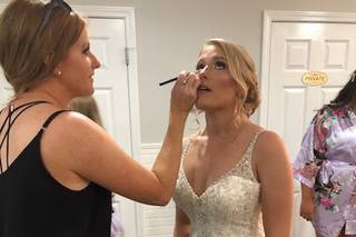 Gloss Makeup and Hair - 23