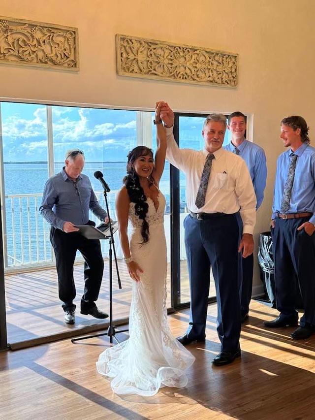 Tweet's Bridal & Tux - 1