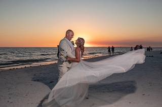 Unique Memorable Moments Photo and Video - 21