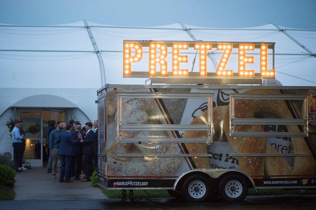 Ben's Soft Pretzels - 1