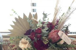 Sweet Stems Florist - 33