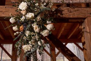Loreta Daka Floral Boutique - 90