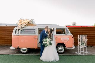 Cruisin' Photo Booth Bus - 11