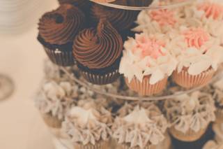 Bliss Cupcakes & Confections - 7