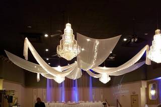 Maniaci's Banquet Center - 1