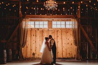 The Rustic Barn at Prairie Gardens  - 5