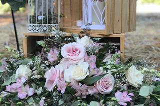 Shell's Petals Florist - 14