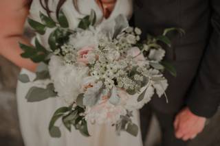 Frankie and Tucker Flowers - 8
