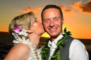 Hawaiian Island Weddings - 13