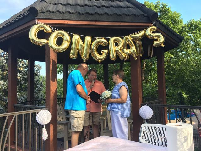 Officiant Alex - 1