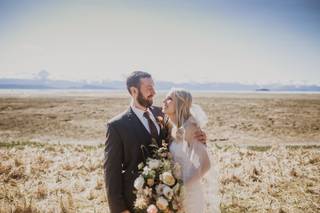 Frenchie's Floral Studio - 32