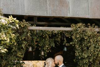 The Barns of Lost Creek - 6