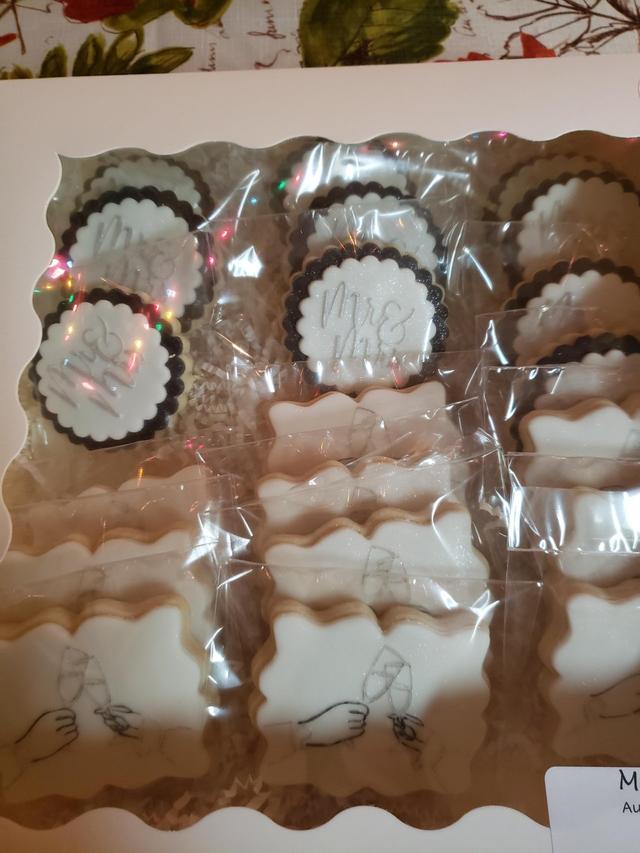 Mel’s House of Sweets - 2