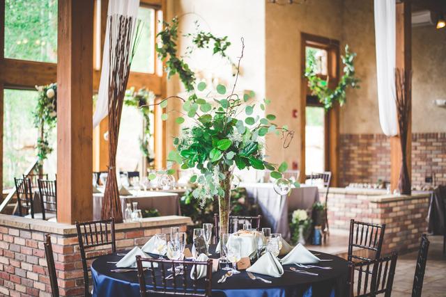 Earle's Floral & Gifts - 3