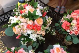A Man and A Woman Floral Design - 39
