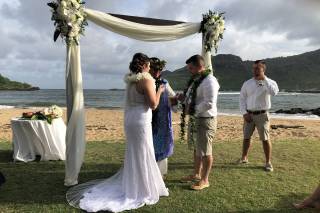 Pele's Wedding & Events - 9