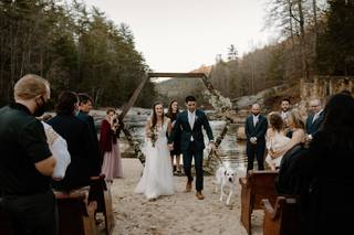Brown Mountain Beach Resort - 28