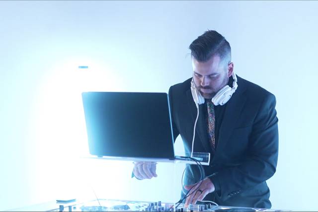 Exclusive Events DJ 2