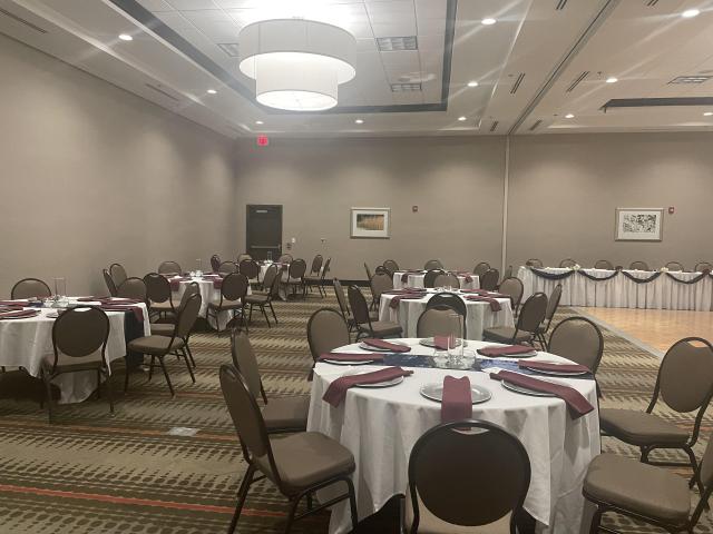 Hilton Garden Inn Findlay - 2