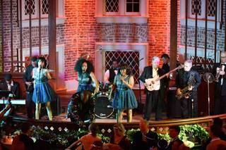 Shaon & the Girls with Success Band - 10