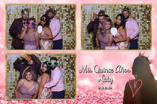 Mirrored Images Photo Booth - 8