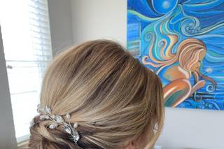 Lovies Salon and Spa - 14