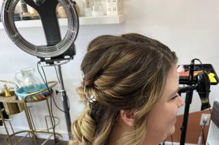 Twelve. Eleven. Bridal Hair - 6