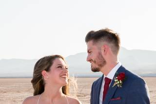 Glitter Lens Photography & Photo Booths - 15