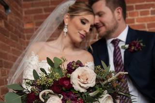 Bella Sorella Floral Design - 18