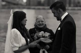 Rev. Annie NYC - Wedding Officiant - 6