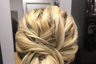 David Arnold Hair Salon - 23
