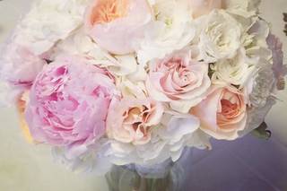 Rhonda Nichols Floral Design Studio - 18