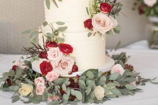 Lydia's Cakes & Confections - 12