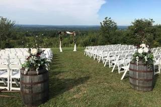 Vista of Maine Vineyard & Cidery - 12