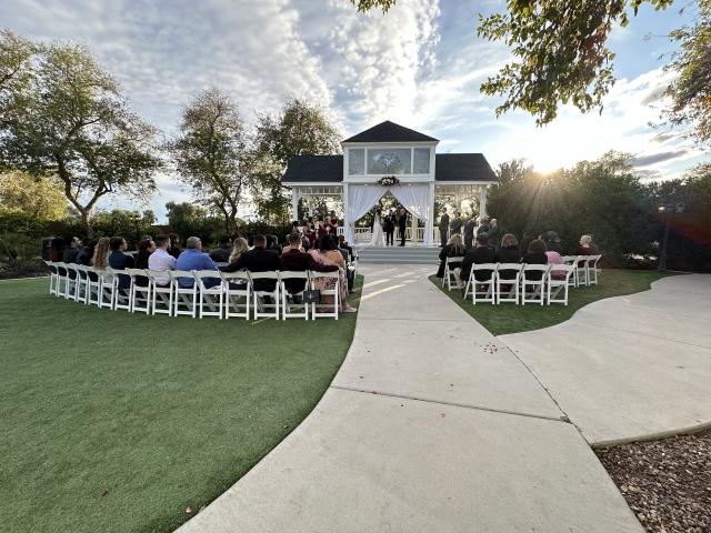 Lindsay Grove by Wedgewood Weddings - 1