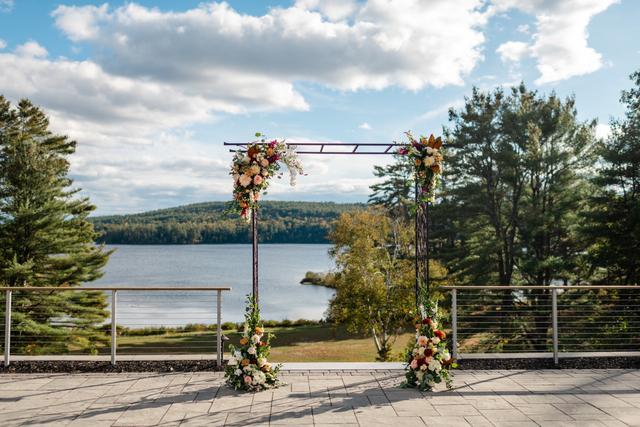Bear Mountain Inn + Barn - 1
