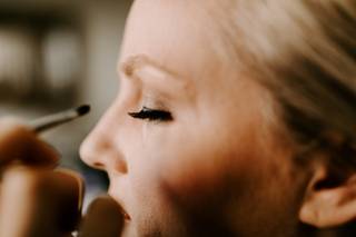 Laura Cross Makeup Artistry LLC - 28