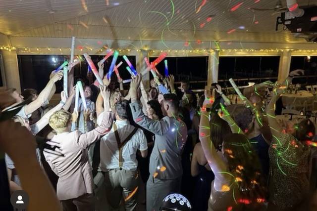 Moments In Time Disc Jockeys, LLC 4