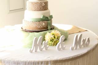 Mary Poppins Cake Factory & Chocolate Fountain Rental - 4