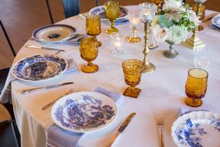 Southern Vintage Table - 75