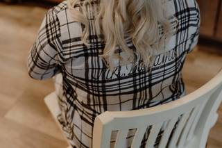 Anna V Salon - 5