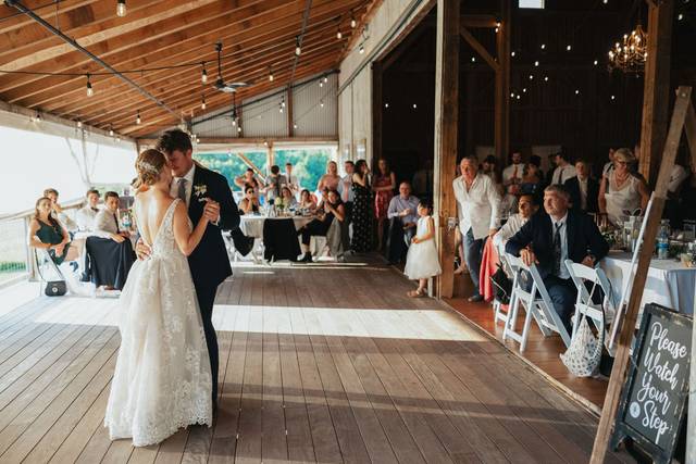 Hidden Vineyard Wedding Barn 5