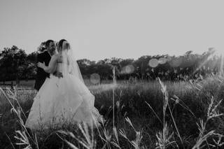 Hand Heart and Crown Weddings - 27