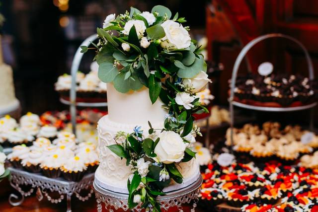 The Dessert Stand 2